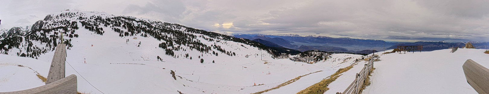 Webcam Chamrousse 1870 - Sommet Casserousse Webcam Chamrousse 1870 - Sommet Casserousse