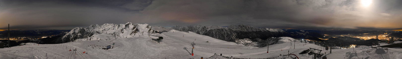 Webcam Chamrousse 2250 - La Croix de Chamrousse Webcam Chamrousse 2250 - La Croix de Chamrousse