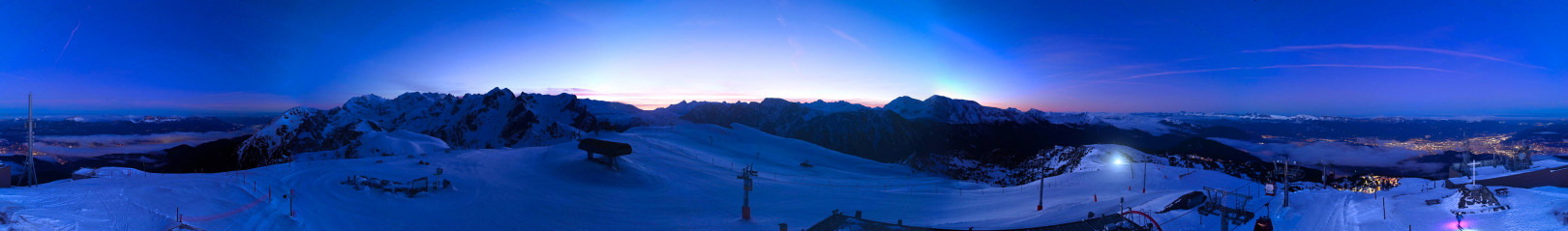 Webcam Chamrousse 2250 - La Croix de Chamrousse Webcam Chamrousse 2250 - La Croix de Chamrousse