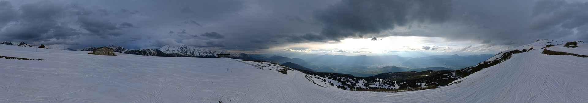 Chamrousse webcam sky cloud may 2021 ski resort mountain grenoble isere french alps france - © Skaping