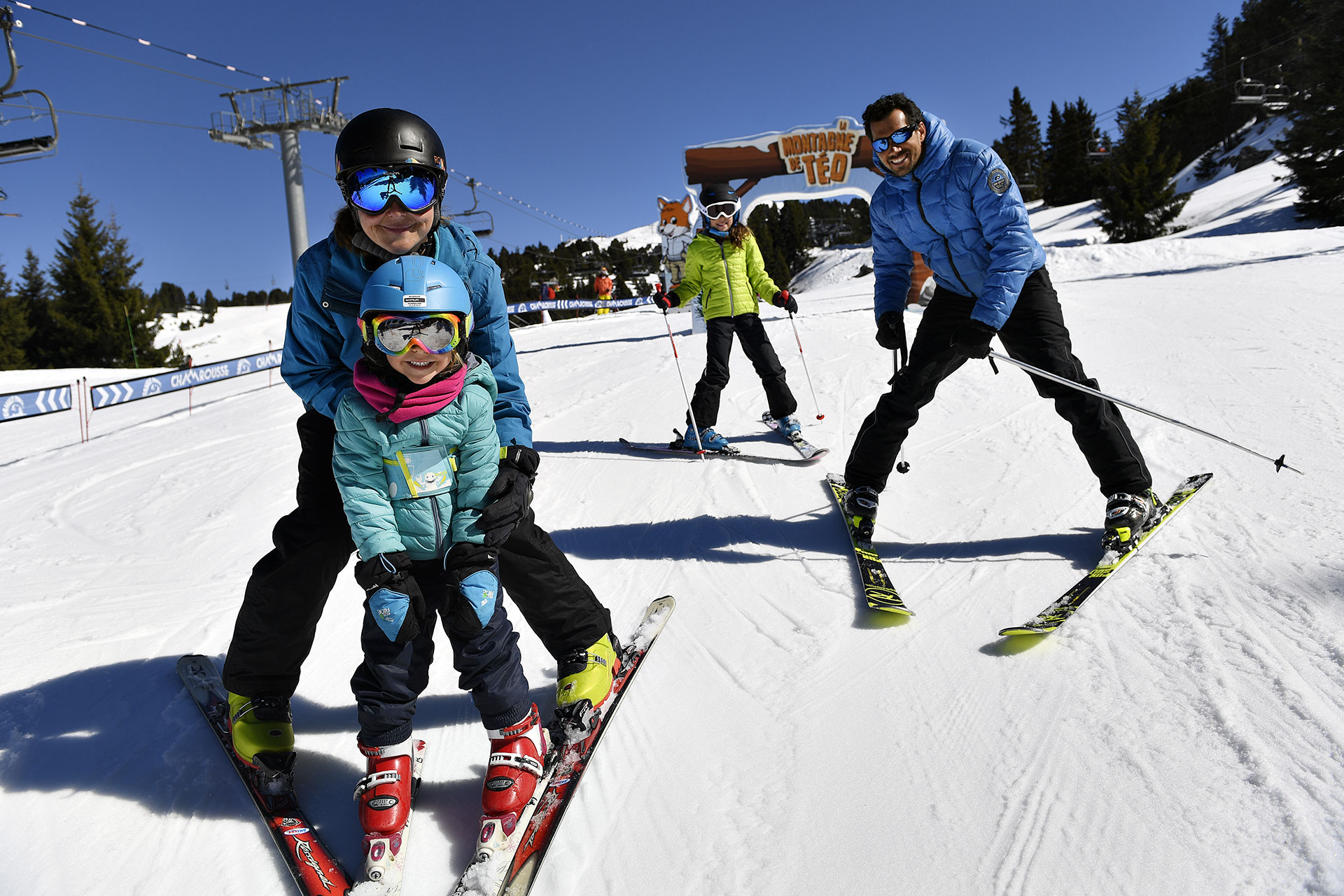 Chamrousse famille ski hiver montagne téo station grenoble lyon isère alpes france - © Fred Guerdin