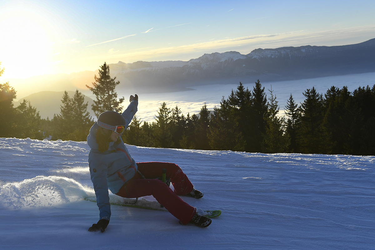Chamrousse blog experience sunset snooc test mountain ski resort isere french alps france - © Fred Guerdin