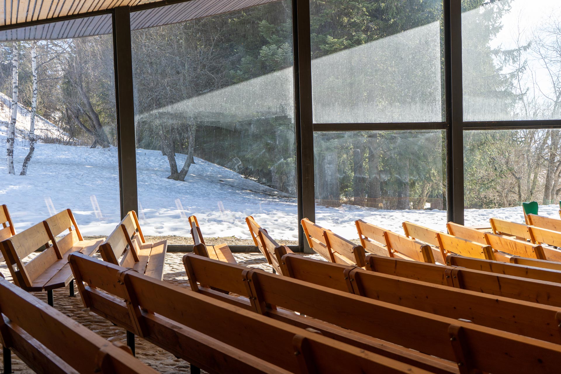 Chamrousse visite patrimoine expérience artitude oeuvre art architecture église Saint-Esprit station ski montagne grenoble isère alpes france - © CH - OT Chamrousse