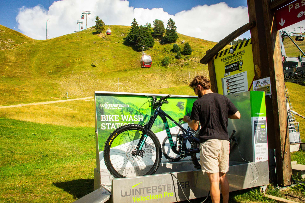 Mountainbike-Waschanlage Chamrousse