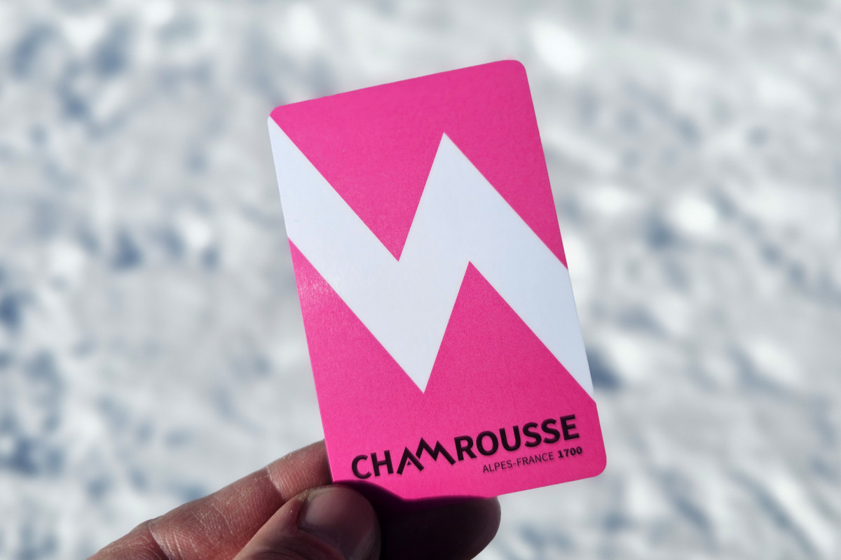 Chamrousse 1700 Winter Ticket Office and Ski Pass Vending Machines