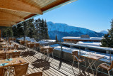 Terrasse extérieure restaurant résidence Les villages du Bachat Chamrousse