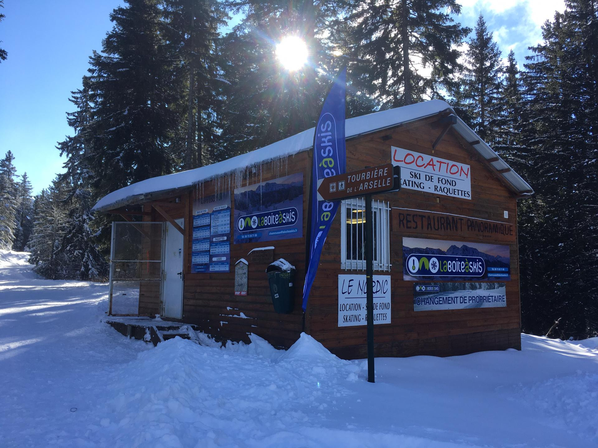 ''Les cabanes de l'Arselle'' shop - © Norman Canonne ''Les cabanes de l'Arselle'' shop