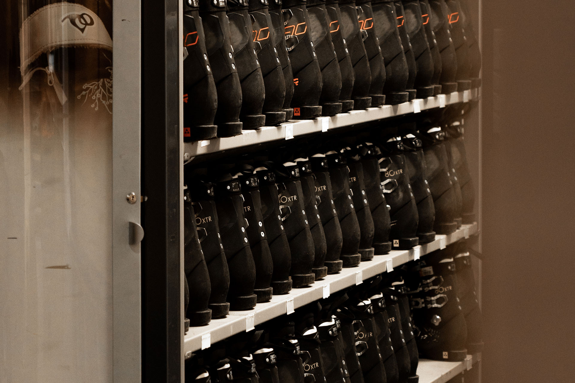 Sgambato Ski Shop - Sport 2000 - © Franck Sgambato Sgambato Ski Shop - Sport 2000