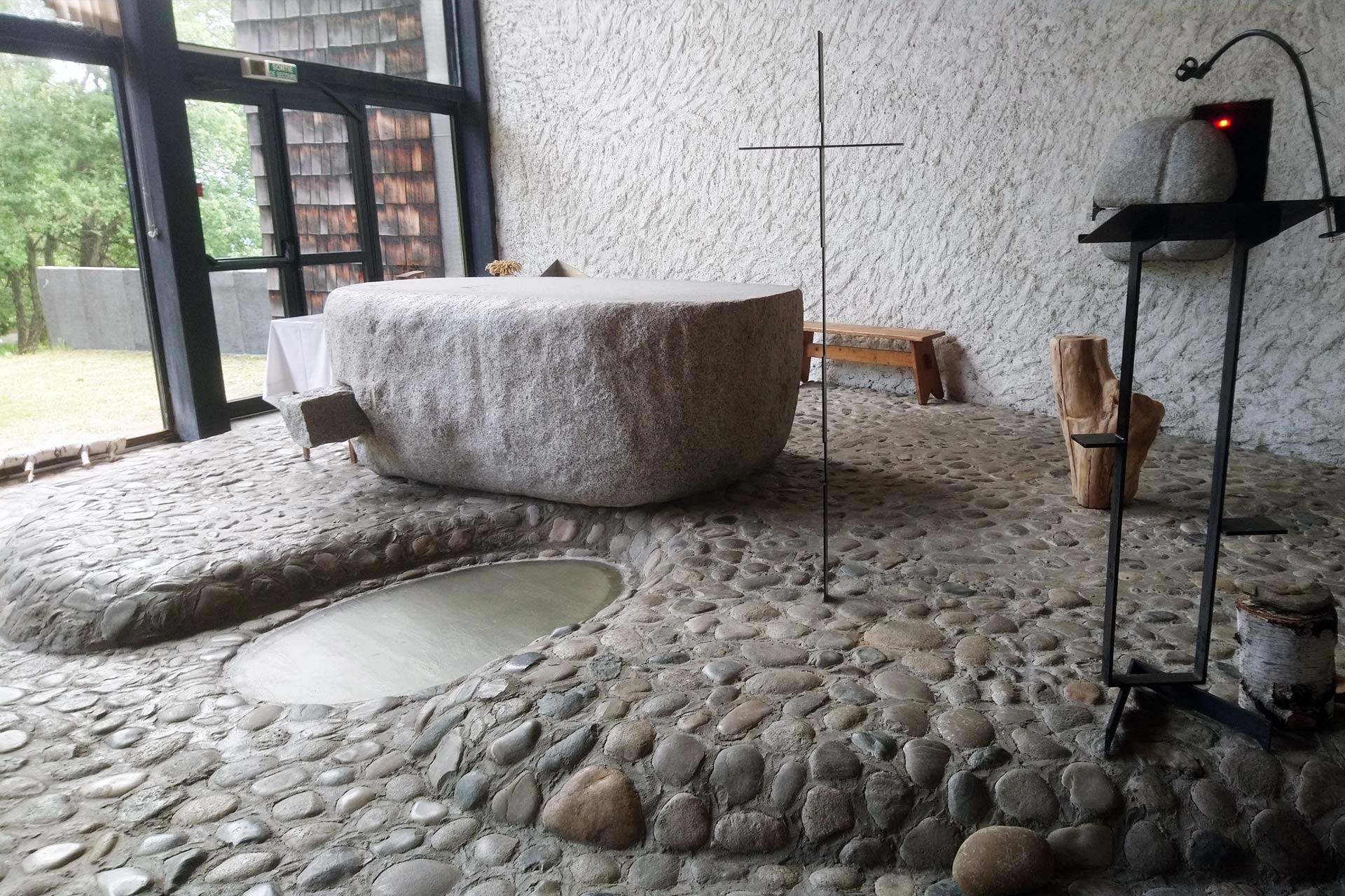 Intérieur église Saint Esprit Chamrousse - © SD - OT Chamrousse Intérieur église Saint Esprit Chamrousse