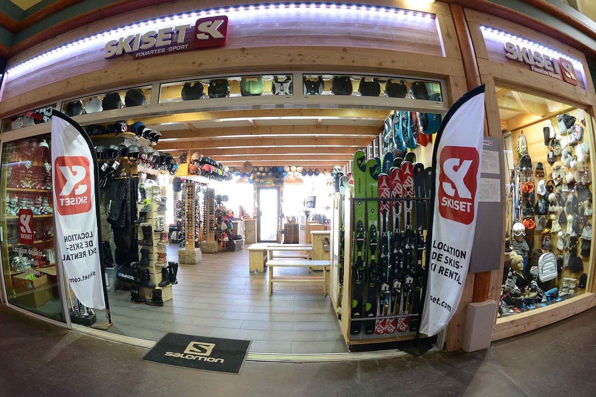 Magasin de location ski Chamrousse - © Fouartes Sport Magasin de location ski Chamrousse