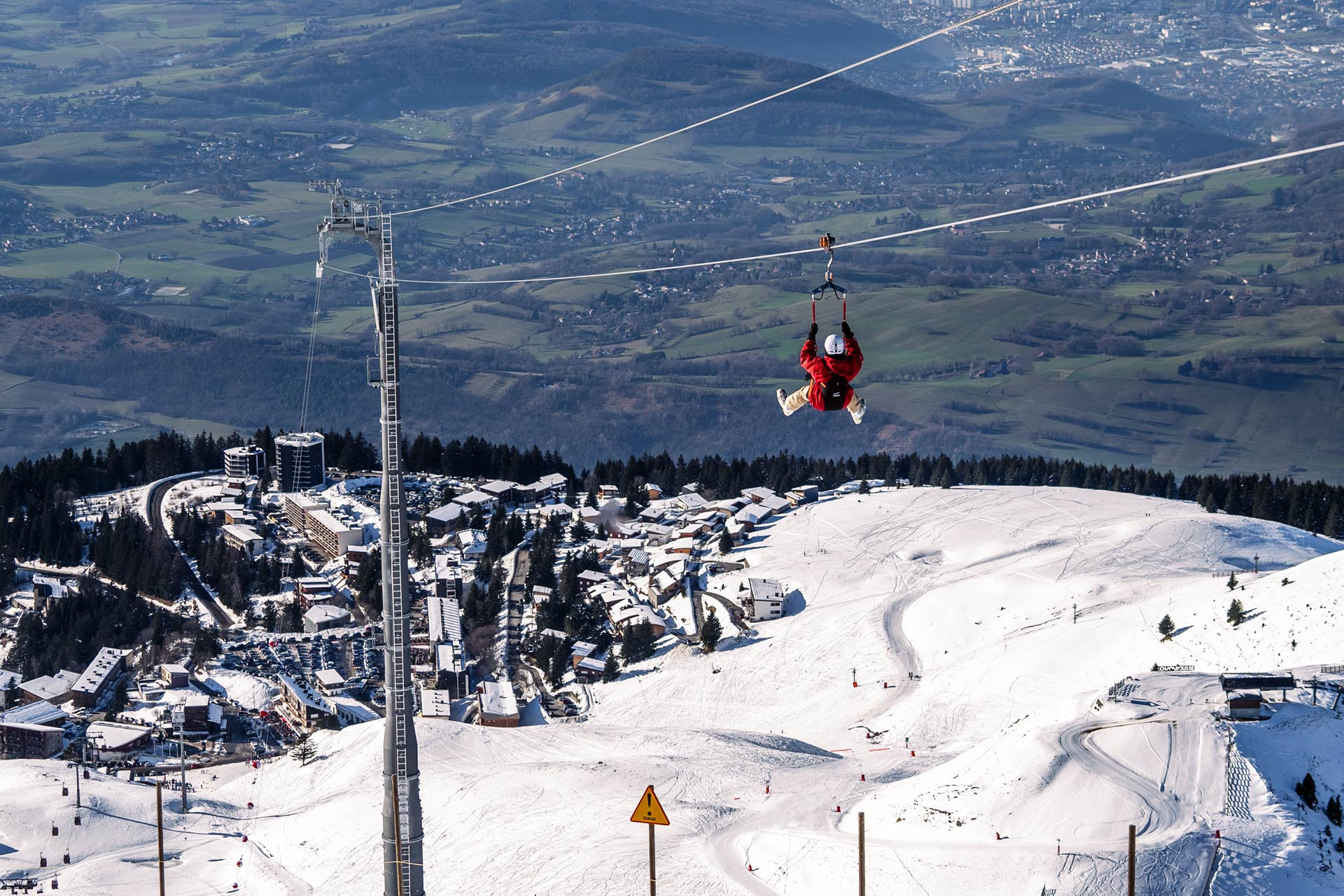Tyrolienne géante Chamrousse Adrenaline Park descente solo hiver - © CH - OT Chamrousse Tyrolienne géante Chamrousse Adrenaline Park descente solo hiver