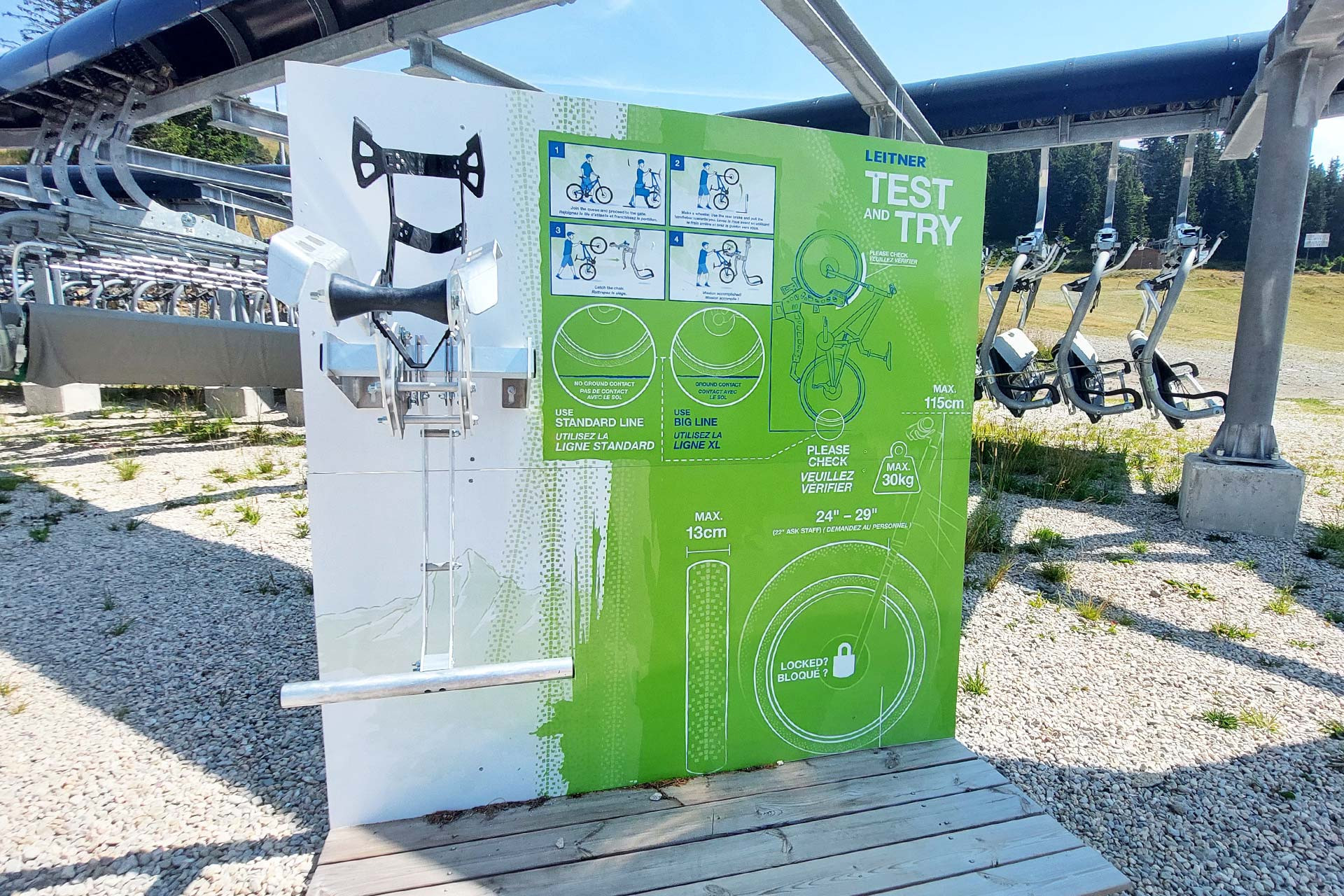 System zum Anhängen von Mountainbikes an den Sessellift Bérangère Chamrousse