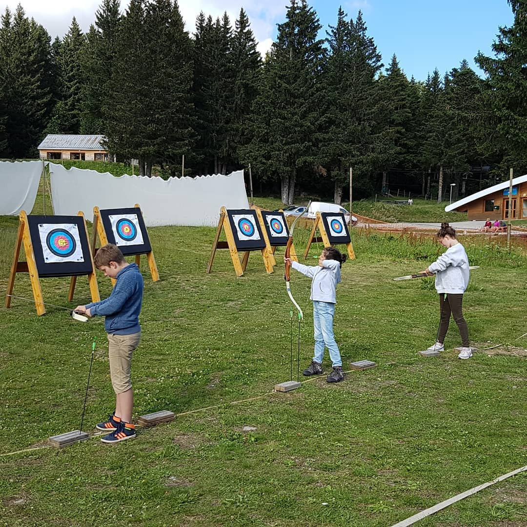 Activité tir à l'arc - © Chamrousse Oxygène Activité tir à l'arc