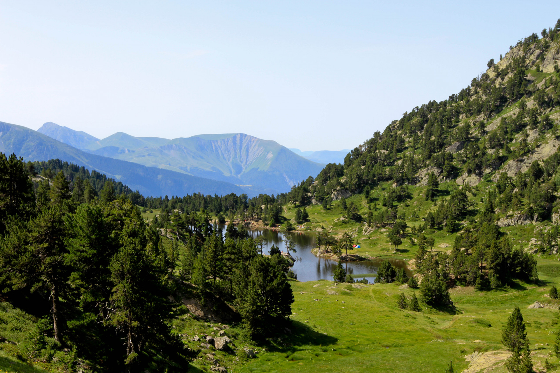 ''Lac Achard'' lake - © Julien Jay ''Lac Achard'' lake