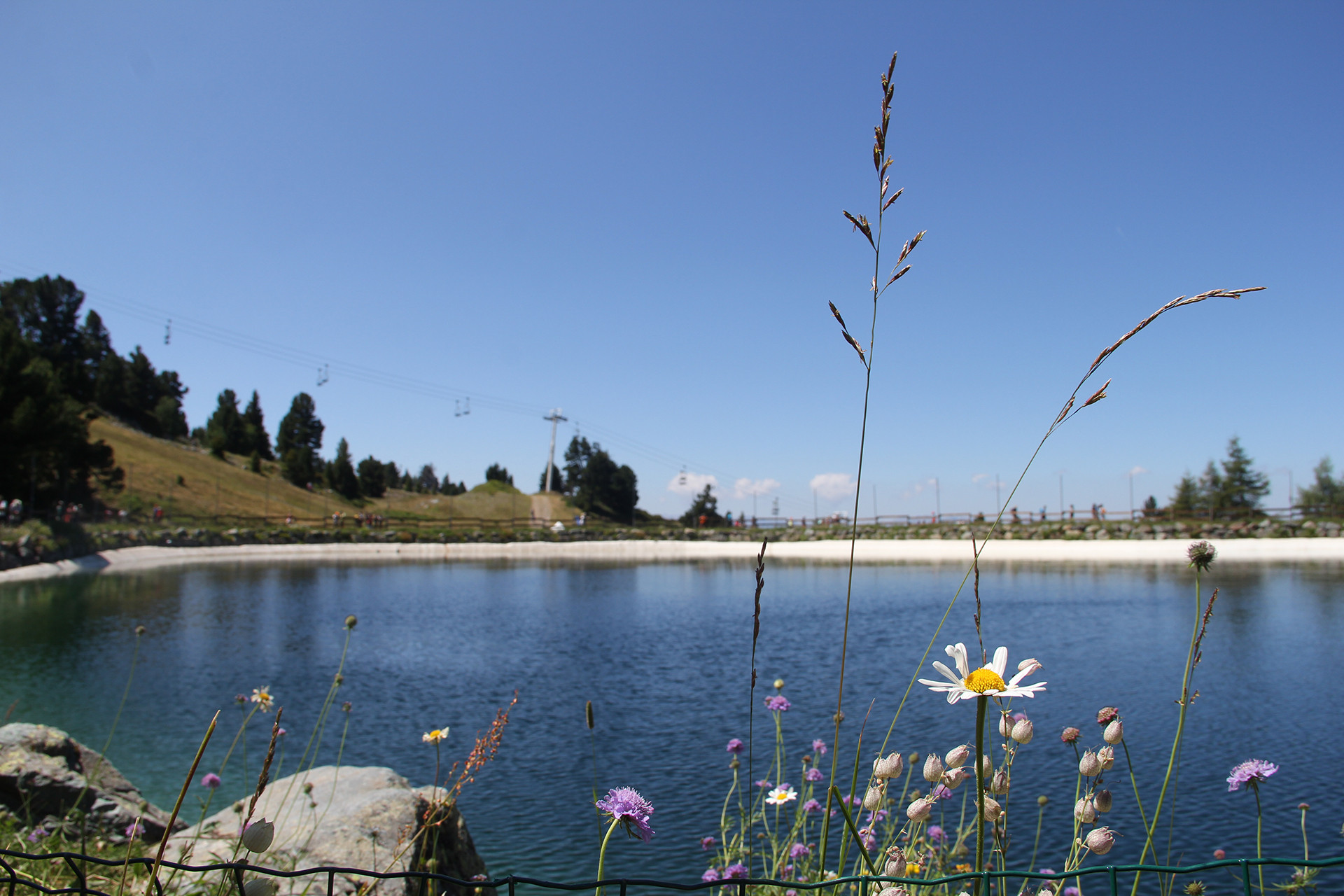 Chamrousse Vallons lake - © CP - OT Chamrousse Chamrousse Vallons lake