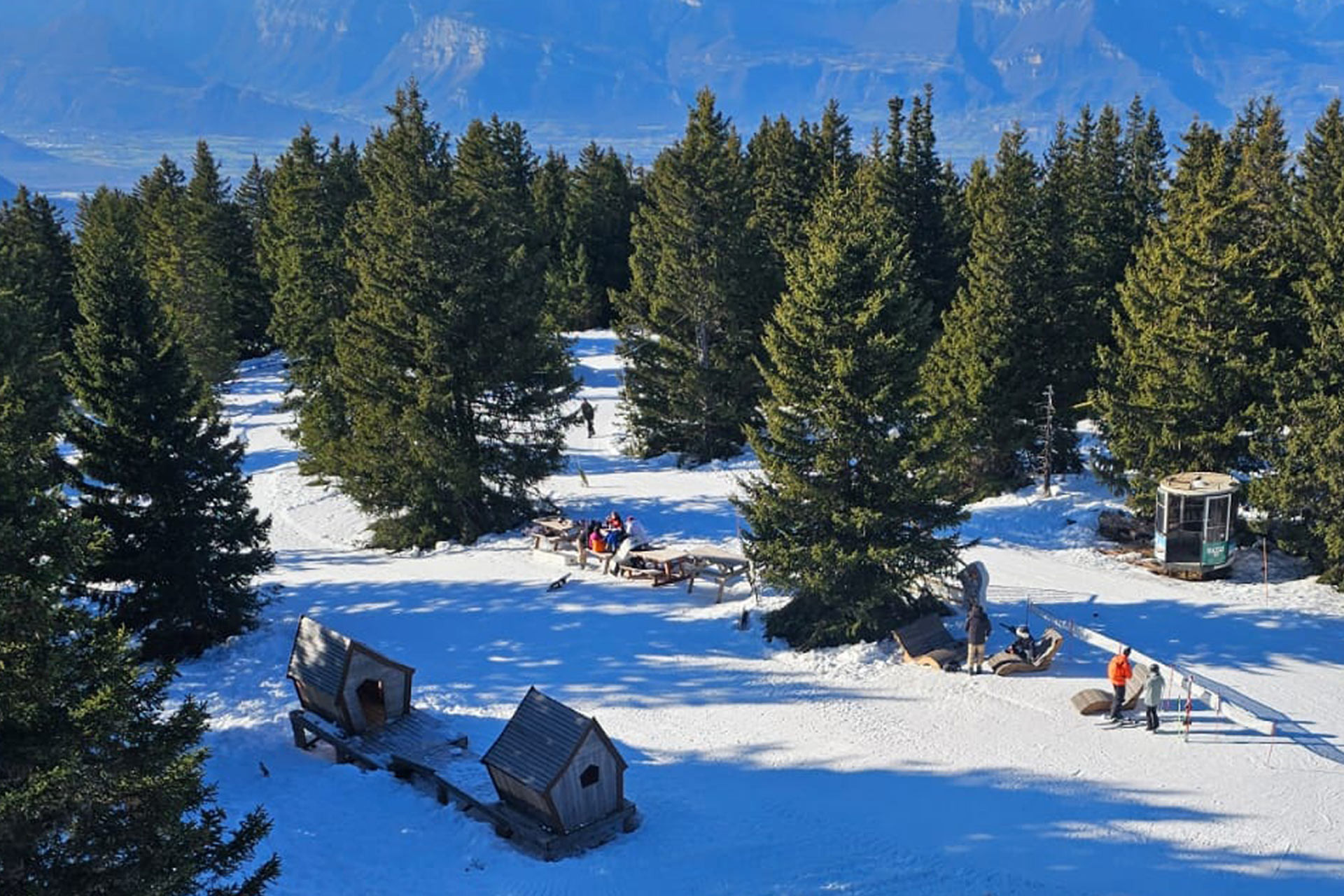 Cabin picnic area / break 