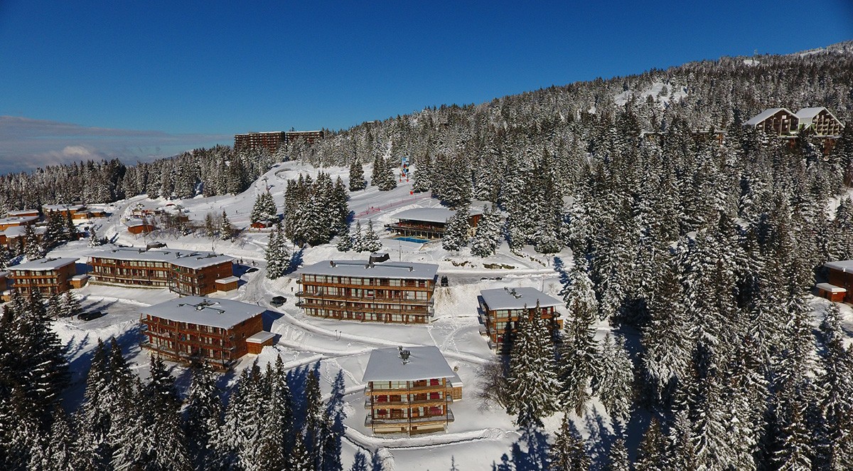 Chamrousse bachat-bouloud villages du bachat altitude 1700 mètres station ski hiver montagne isère alpes france