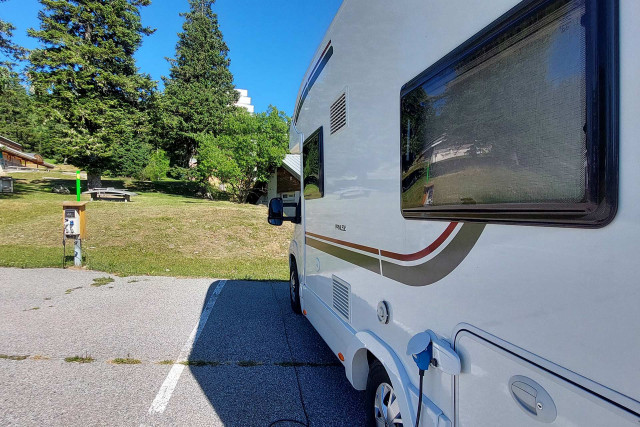 Aire d'accueil de Camping-cars 1750 Chamrousse - © EM - OT Chamrousse Aire d'accueil de Camping-cars 1750 Chamrousse