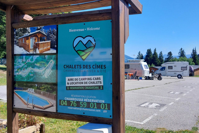 Aire d'accueil de camping-cars 1750 Chamrousse - © EM - OT Chamrousse Aire d'accueil de camping-cars 1750 Chamrousse