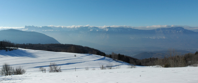 Vue dégagée sur le Vercors en descendant sur Vizille Vue dégagée sur le Vercors en descendant sur Vizille