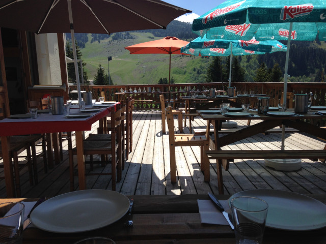 LES ALPAGES TERRASSE ETE
