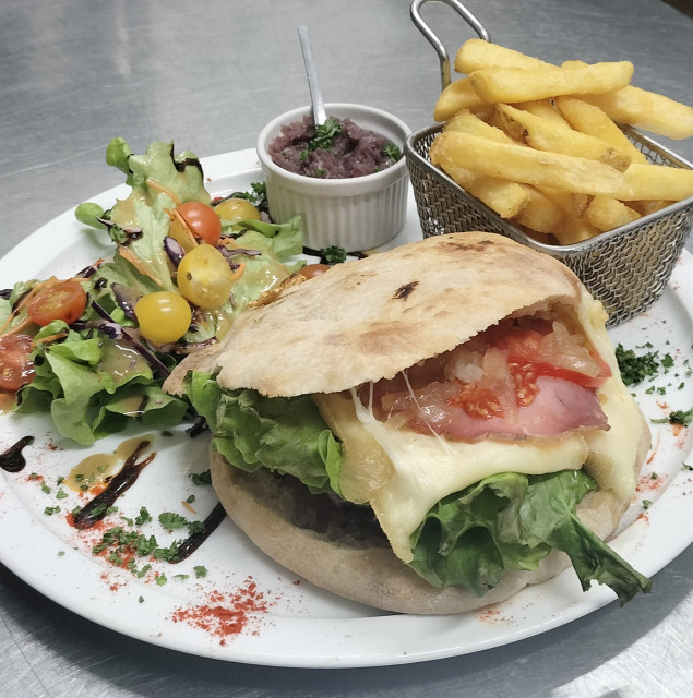 La Pierre Chaude_Chamrousse - © DR La Pierre Chaude_Chamrousse