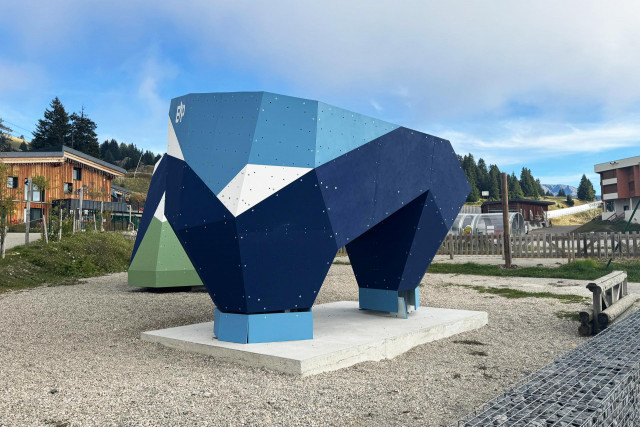 Village alpin escalade Chamrousse