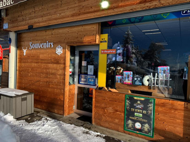 Presse-Tabakladen Roche-Béranger