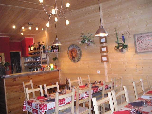 Le Petit Resto - © Le Petit Resto Le Petit Resto