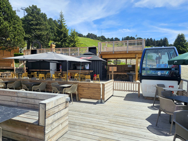 Restaurant la Croisette (renovated former Malamute)_Chamrousse - © SD Restaurant la Croisette (renovated former Malamute)_Chamrousse