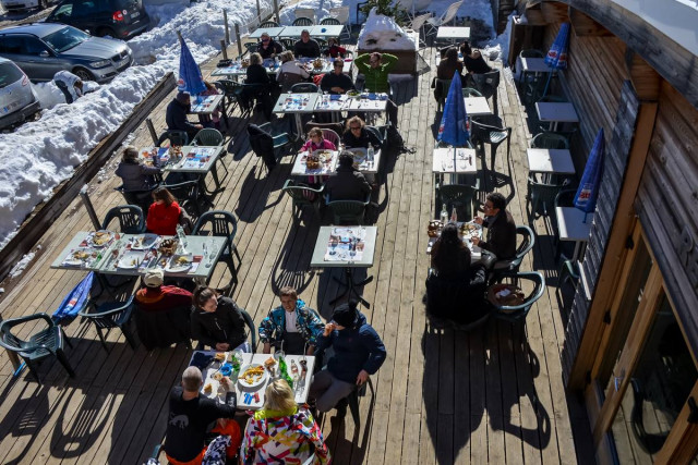 Vue terrasse La Bérangère Chamrousse