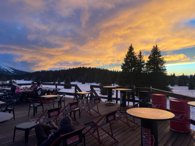 Sunset at La Salinière restaurant in Chamrousse - © Mathilda Jodar Sunset at La Salinière restaurant in Chamrousse