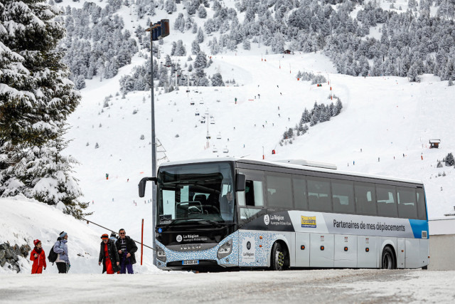 chamrousse_acces_bus_transport_autocar_transaltitude_skiligne_station_ski_isere_alpes_france.jpg