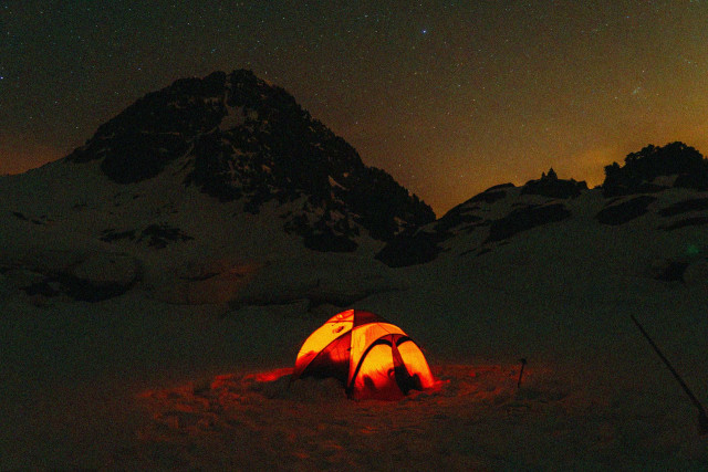 chamrousse-bivouac-glace-neige-lacs-robert-dive-xtreme-hiver-station-ski-montagne-grenoble-isere-alpes-france-pierre-muller-3-92757
