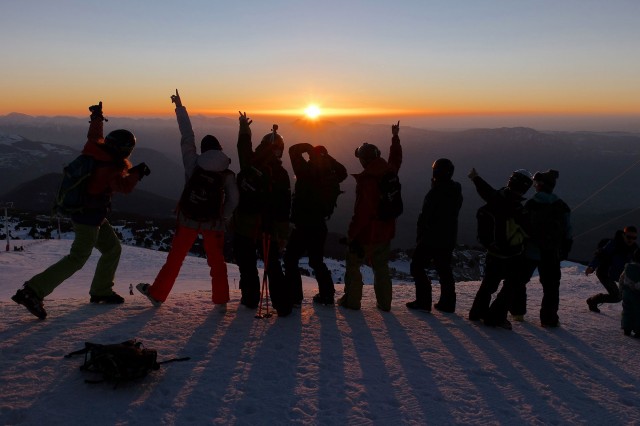 Chamrousse ski nocturne fondue test activité skipass station ski hiver isère alpes france