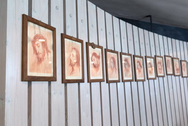 chamrousse-visite-patrimoine-artitude-eglise-portrait-chapelle-haute-station-montagne-grenoble-isere-alpes-france-ch-ot-chamrousse-68239