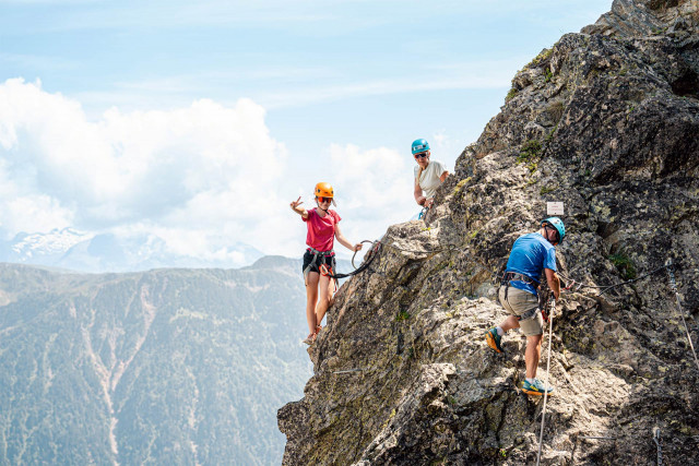 Via ferrata famille escalade Chamrousse