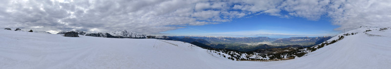 Chamrousse webcam sky cloud april 2021 ski resort mountain grenoble isere french alps france
