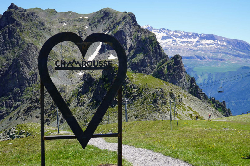 Cadre photo coeur sommet station été Chamrousse