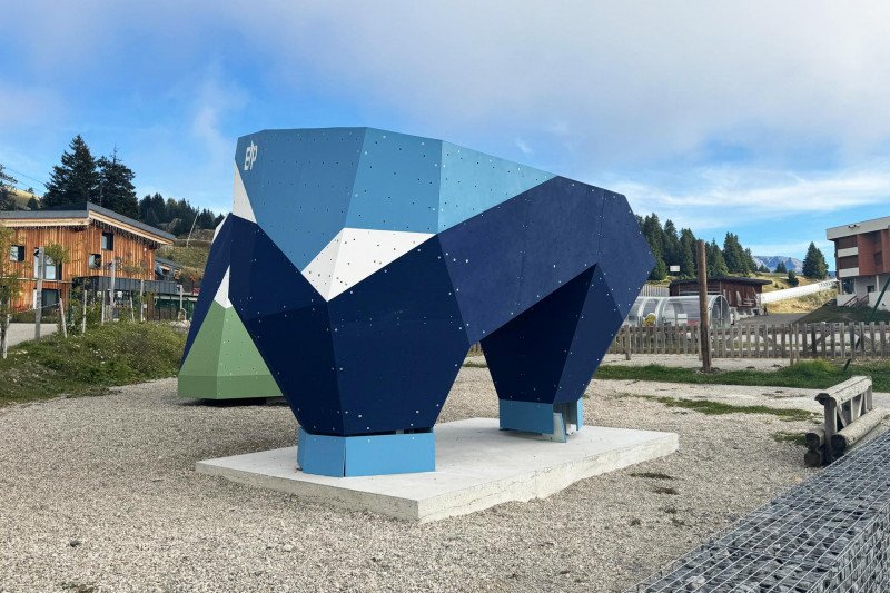 Village alpin escalade Chamrousse