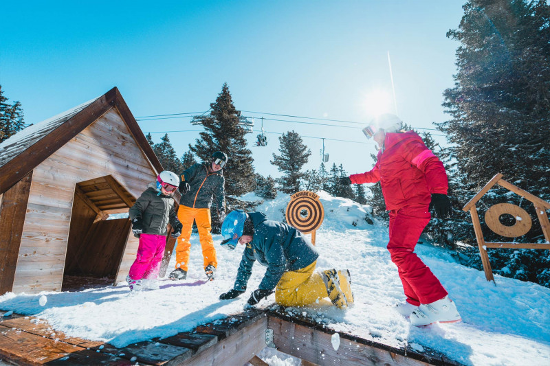 Famille espace jeu Montagne de Téo Chamrousse