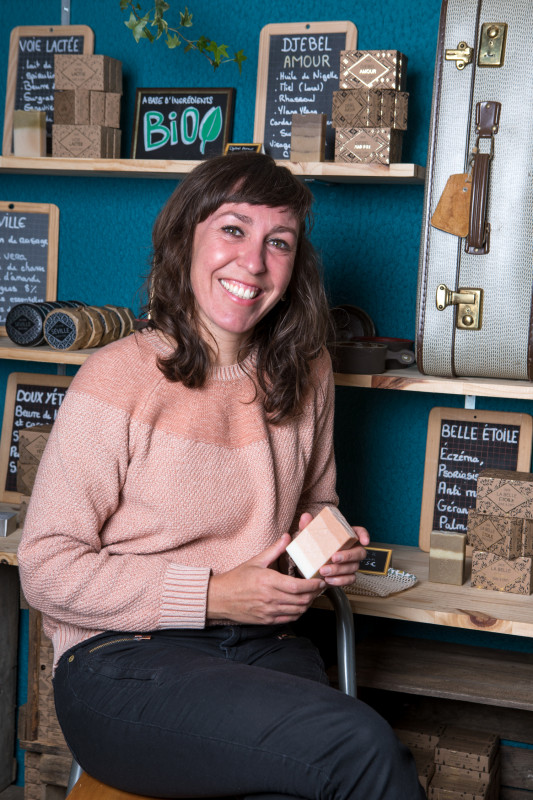 Photo of Laurie, manager