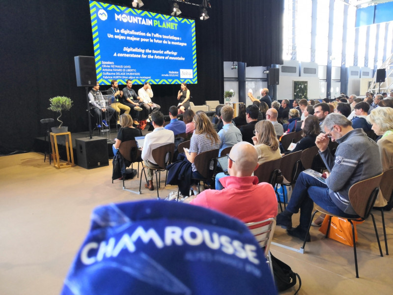 Chamrousse salon mountain planet grenoble 2022 station ski montagne isère alpes france