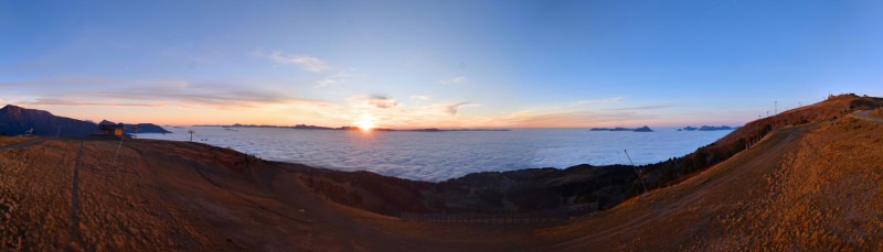 Chamrousse webcam from Les Crêtes sunset sea of clouds autumn mountain resort Grenoble isere french alps france