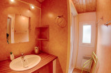 Intérieur salle de bain Le Chalet des Cimes 19 Chamrousse