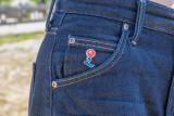 Chamrousse pin's schuss jeux olympiques JO 1968 COLJOG boutique souvenir cadeau station ski montagne grenoble isère alpes france