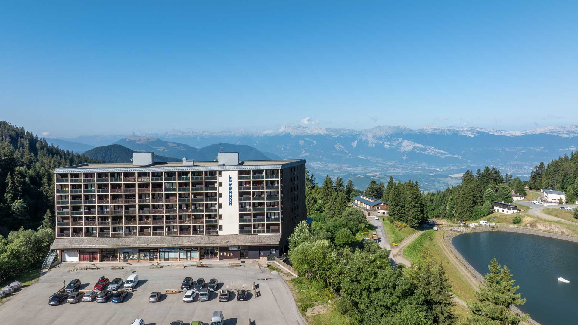 EXTERIEURCHAMROUSSE_13_0