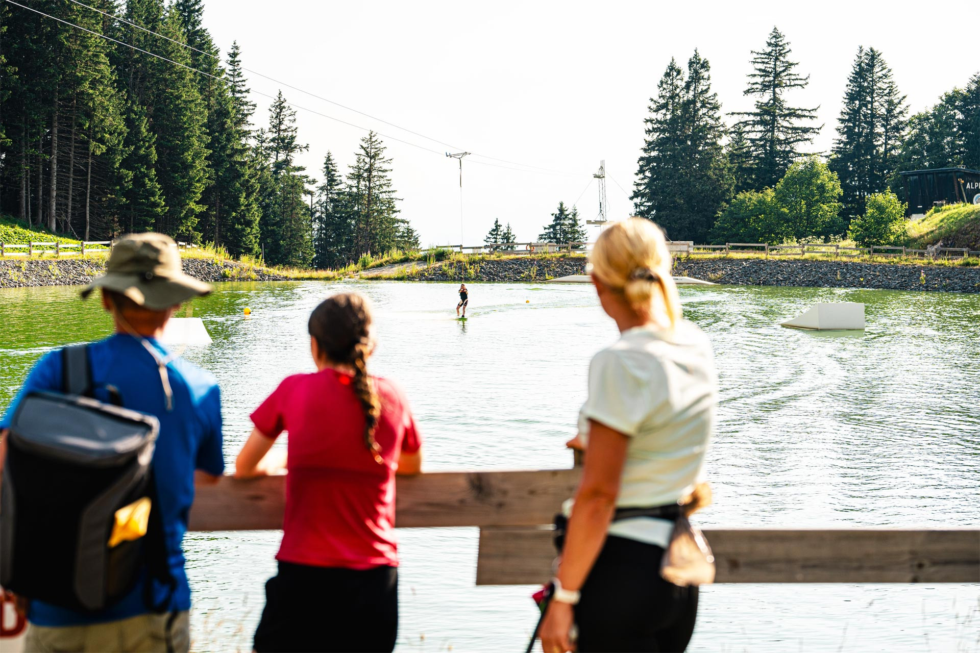 Wasserski und Wakeboard Wasserskilift Chamrousse - © Kilian Lahais Wasserski und Wakeboard Wasserskilift Chamrousse