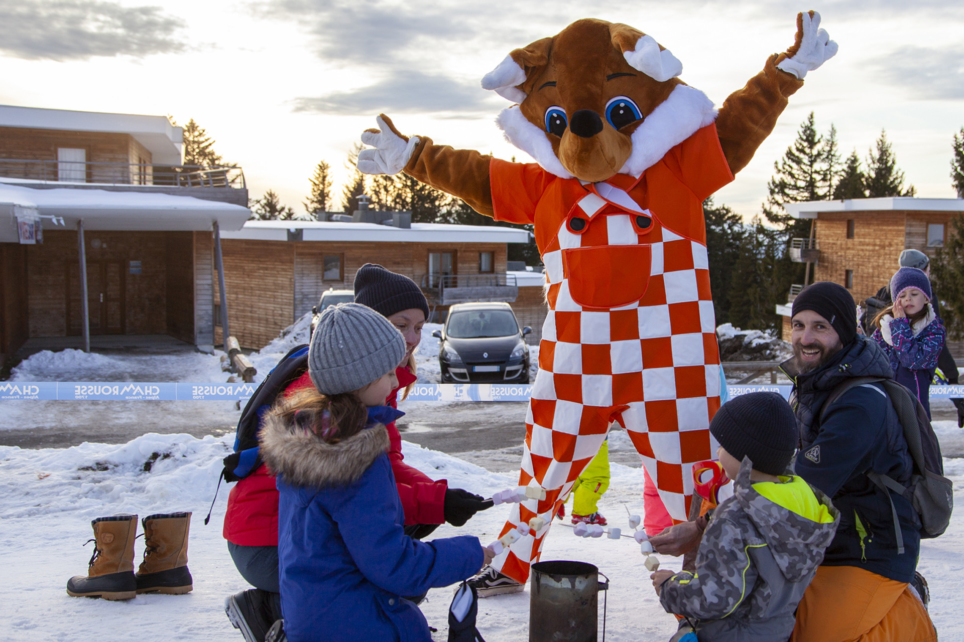 Family entertainment mascot Téo chamallow Chamrousse