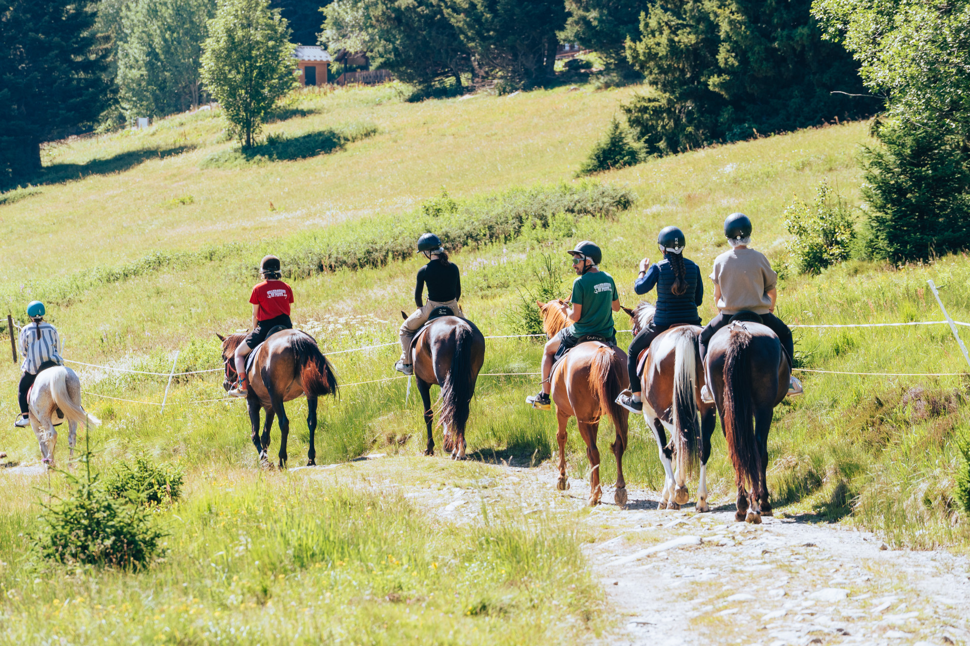 Equestrian activities on the Arselle plateau_Chamrousse